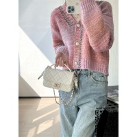 샤넬 신상 미니  핸들 장식 플랩백  AS5317