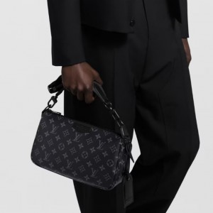 루이비통 포쉐트 악세수아 XL M11741