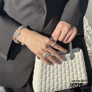 불가리 세르펜틴 듀오 탑핸들백