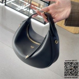 셀린느 CELINE 틴 룰루 서플 그레인 카프스킨 119599