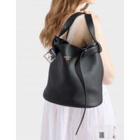 프라다 벨트가 달린 가죽 프라다 버클 버킷 백 1BE085