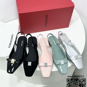 페라가모 힐 샌들 슬리퍼