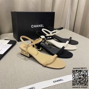 샤넬  힐 샌들 슬리퍼