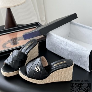 샤넬  힐 샌들 슬리퍼