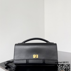 발렌시아가 여성 벨 에어 스몰 클러치 온 스트랩 다크