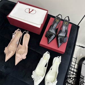 발렌티노 힐 샌들 슬리퍼