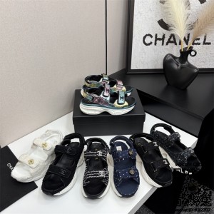 샤넬 힐 샌들 슬리퍼