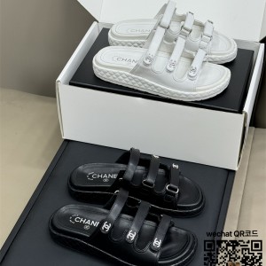 샤넬 힐 샌들 슬리퍼