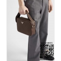 프라다 가죽 숄더백 2VH189