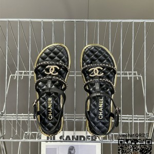 샤넬 힐 샌들 슬리퍼