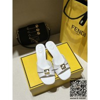 펜디  힐 샌들 슬리퍼