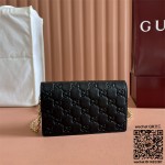 구찌 GG 엠블럼 슈퍼 미니 숄더백 818705