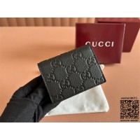 구찌 GG 엠블럼 카드 홀더 지갑 815901