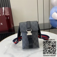 구찌 남성 GG 수프림 수퍼 미니 크로스백