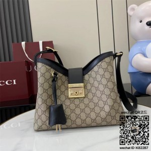 구찌 패들락 미디엄 숄더백 839021