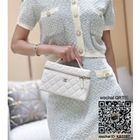 샤넬 25SS 탑핸들 포쉐트 체인 베니티백 블랙 AP4385