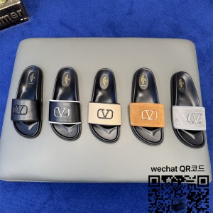 발렌티노 샌들 슬리퍼