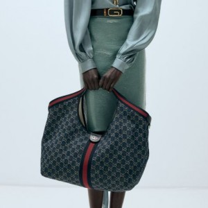 구찌 질리오 라지 토트백 853971