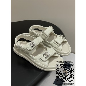 샤넬 힐 샌들 슬리퍼