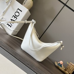 로에베 호보백
