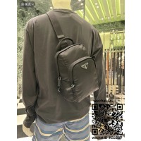 프라다 나일론 백팩 2VZ116