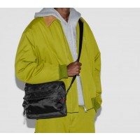 구찌 GG 나일론 미디엄 크로스백 816820