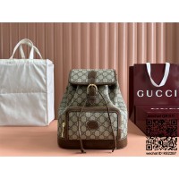 구찌 GUCCI 674147 인터로킹 G 디테일의 백팩