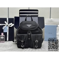 프라다 삼각로고 나일론 백팩 스몰 1BZ677