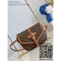 루이비통 솔로 Solo 여성 토트겸 숄더백 M27096