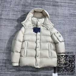 프라다 패딩 남여공용