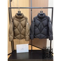 몽클레어 Vardar 패딩 남성용 90%거위털