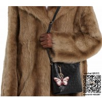 구찌 GG 엠블럼 나노 버킷백 847090