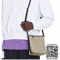 구찌 GG 엠블럼 나노 버킷백 847090