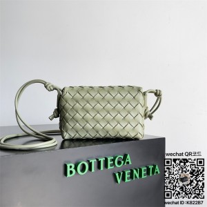 보테가베네타 BV 루프 미니 크로스백 723547
