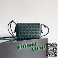 보테가베네타 BV 루프 미니 크로스백 723547