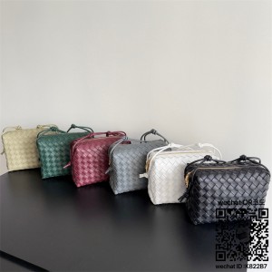 보테가베네타 인트레치아토 스몰 루프 카메라백 680255