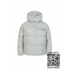 프라다 남여공용 패딩 90% 오리털