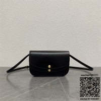 셀린느 신상 크로스백  110688