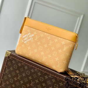 루이비통 포쉐트 보야주 수플 헤리티지 그린 클러치백 남성 가방 M12665