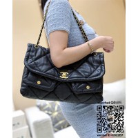 샤넬 25FW 25K 체인 쇼퍼백 CC로고 포켓 사각 숄더백 블랙 램스킨 골드 AS5740