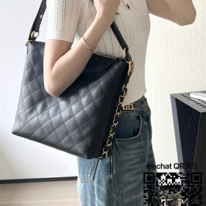 샤넬 신상 호보백팩 미디움