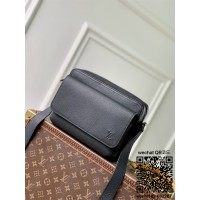 루이비통 보딩 메신저 M15265