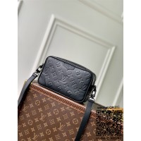 루이비통 트로카데로 웨어러블 월릿