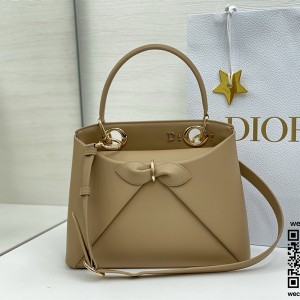 디올 2026 신상 라시갈  리본 핸들백