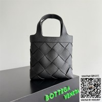 보테가베네타 스몰 디아고 백 폰단트 837364