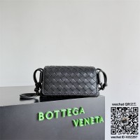 보테가베네타 노투르노 플랩 크로스바디 백 843893