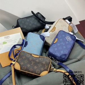 루이비통 트로카데로 웨어러블 월릿 M14058