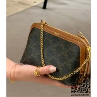 셀린느 체인 클러치 트리옹프 캔버스 10E382