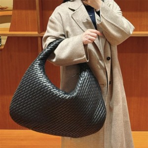 보테가베네타 미디엄 인트레차토 숄더백 856737