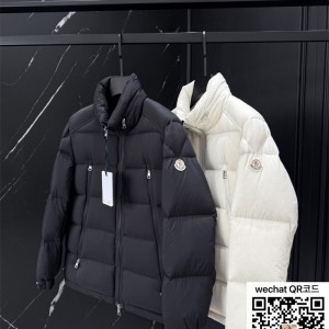 몽클레어 패딩 90%거위털